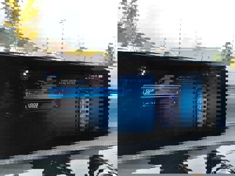 Image Mercedes-Benz CLASSE A A 250 e  Berline Compacte AMG Line 